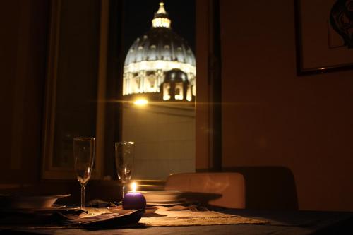 Maison Cavalleggeri, Rome