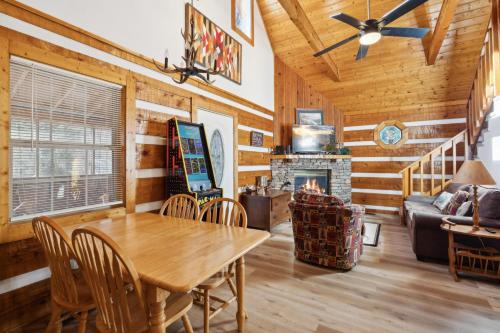 Anglers Perch 2523 – Gatlinburg, TN