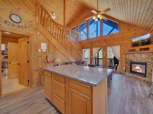 Above The Falls #144 by Aunt Bug's Cabin Rentals - image 6