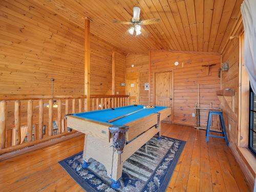 Above The Falls #144 by Aunt Bug's Cabin Rentals - image 8