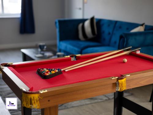 Stonecliffe Thirty Five By Alt-Stay - 3 Bed Contractor and Relocation Accommodation with Ensuite Bedroom, Parking, Kitchen, Laundry, Pool Table, Fast Wi Fi and Smart TV - Long Stay Ready with Weekly and Monthly Rates, Leeds (Foto 5)
