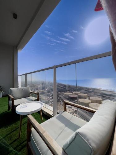 New! Stunning sea view studio | Balcony | Pool - image 10