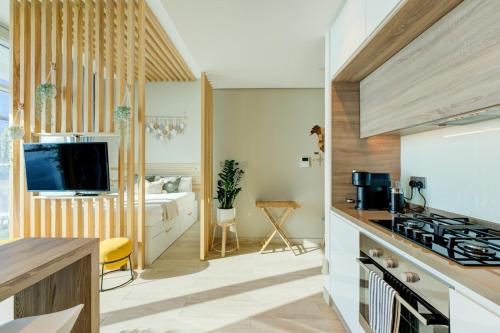 New! Stunning sea view studio | Balcony | Pool - image 6