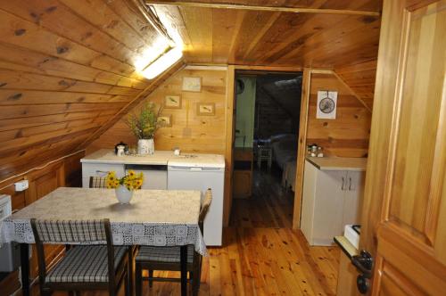Iekārtas, Biebrza noclegi Dom pod dobrą ręką (Biebrza noclegi Dom pod dobra reka) in Gugny