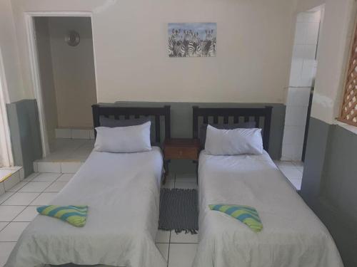 Cottage 2 at Cynthias Country, Hartbeespoort (foto 3)