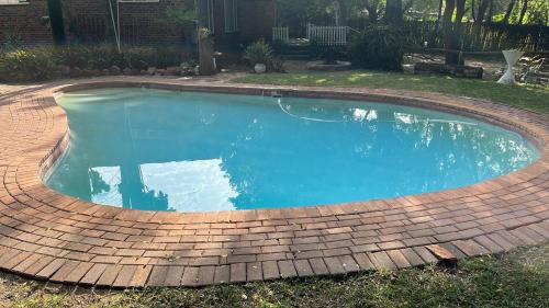 Cottage 2 at Cynthias Country, Hartbeespoort (foto 6)