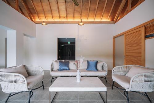 Reflexion Villas GLANZ by Relapool