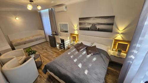 1 queen bed