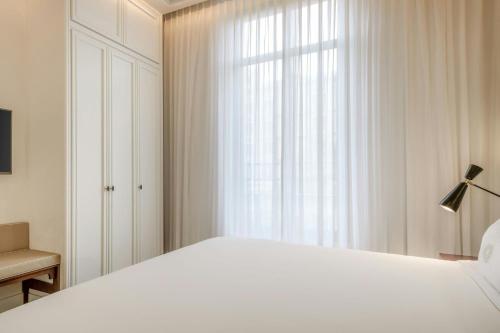 Suite image 8