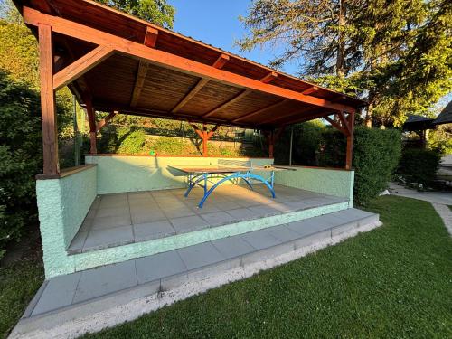 Penzion a autokemp Wolf - image 5