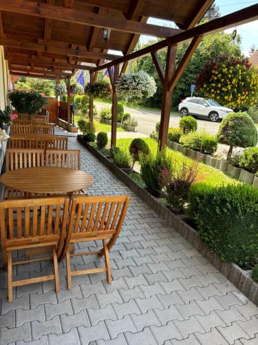 Penzion a autokemp Wolf - image 9