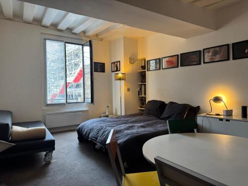 Suite indépendante studio top centre Marais, Paris
