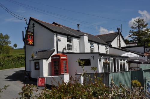 Pyne Arms - image 4