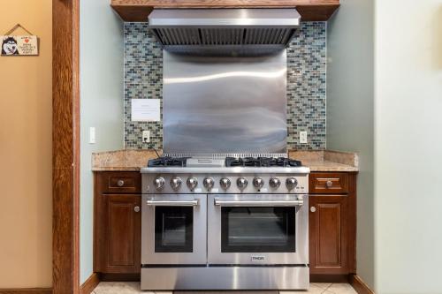 The Brooklyn Estate - image 10