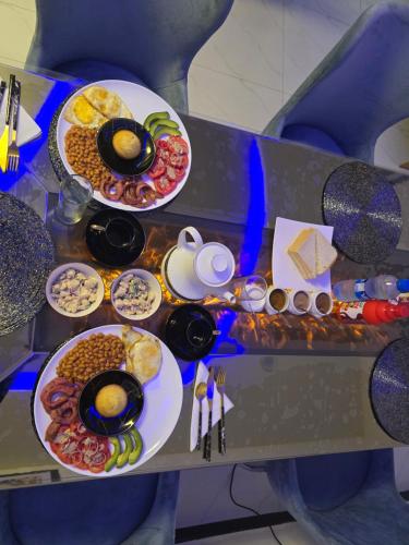 Aliments i begudes, Zuba waterfall executive Lodge in Ndola