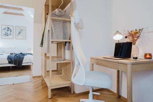 One-Bedroom Apartment image 5