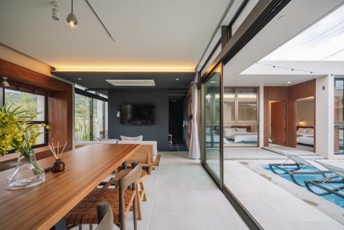 Reflexion Villas GLANZ by Relapool