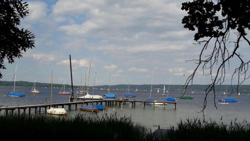 1st floor apartment in Bierdorf am Ammersee in 迪森