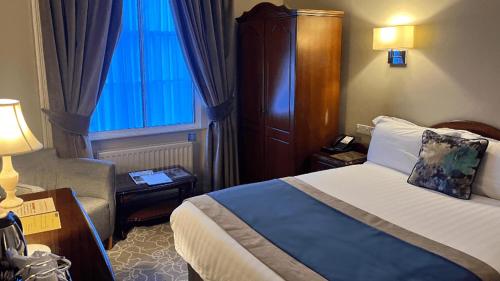 Single Room image 4