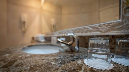 Harrington Hall - image 9