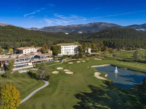 สนามกอล์ฟ (ในที่พัก), Le pérussier (Le perussier) in ลา มาร์ตร