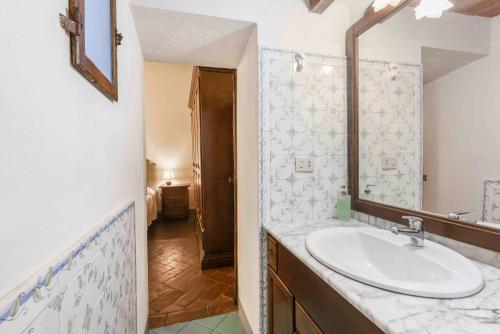 Classic Apartment image 1