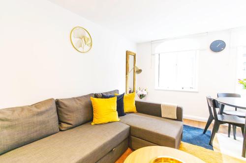 Accomodo London Soho - Elegant Apartments near Carnaby Street and Oxford Street - image 2