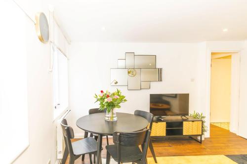 Accomodo London Soho - Elegant Apartments near Carnaby Street and Oxford Street - image 6