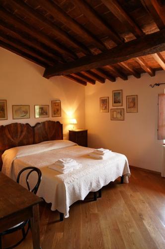 La Collina Tuscan stone cottage