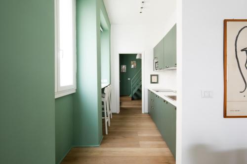 New lovely apartment near the metro A, Roma (foto 6)