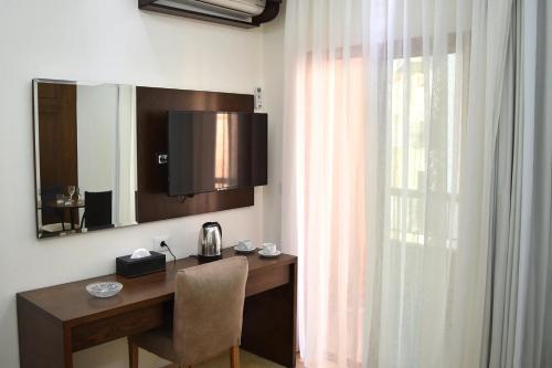 Vybavení, Sands Hotel in Jbail