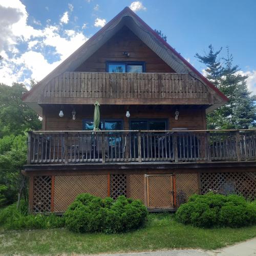Cottage by the beach, Wasaga Beach