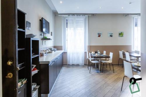 HOTIDAY Room Collection - Roma Barberini, Rome (photo 10)