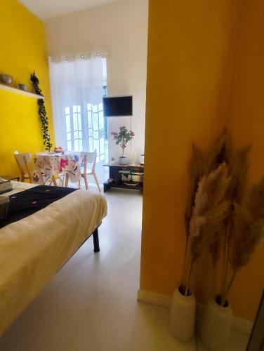 COLOSSEUM Studio Flat 4