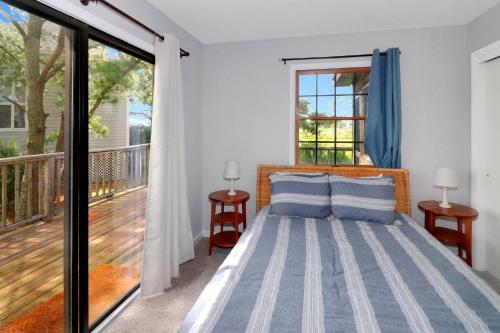 Shady Grove - Water views, Fireplace! Shady Grove - Water views, Fireplace!