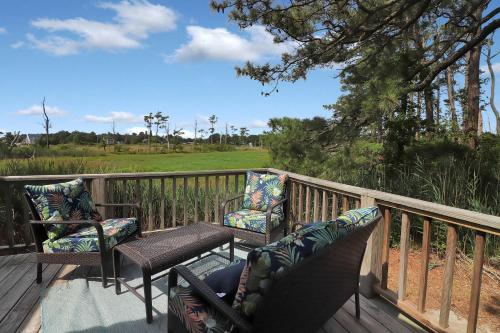 Shady Grove - Water views, Fireplace! Shady Grove - Water views, Fireplace!