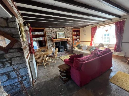 Quiet cottage on the rural edge of Brixham in 徹斯頓費勒斯