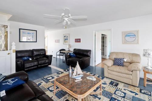 Sun Rayes - Pet friendly, waterfront with boat dock!, Greenbackville (фото 7)