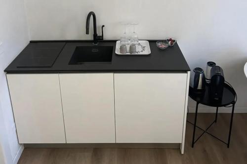 Emilia Suite Essence Emilia Suite Essence