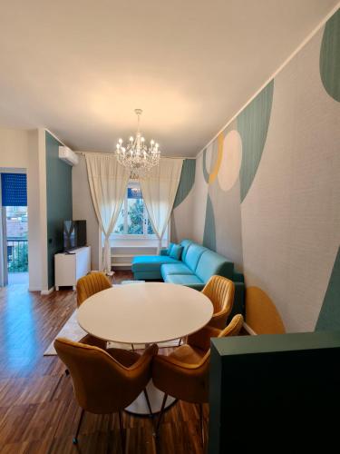 Milano Center Navigli renewed apartment with AC, Wifi 800Mbits, Metro link to Airport and Central Station, Mailand