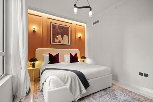 2-Bedroom Apartment with Full Burj Khalifa & Opera House Views Just 9 Min Walk to Dubai Mall! - image 3