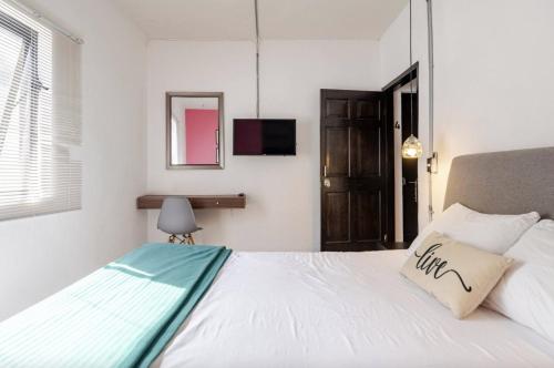 Double Room with Terrace image 1