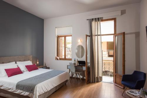Bluebell Luxury Suites - image 12