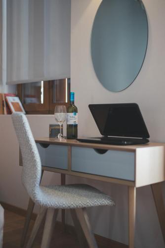Bluebell Luxury Suites - image 3