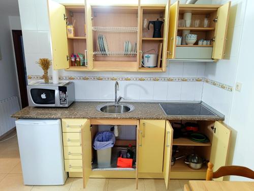 廚房, The living mountain - HAYA CORVA - Ruente in 倫特