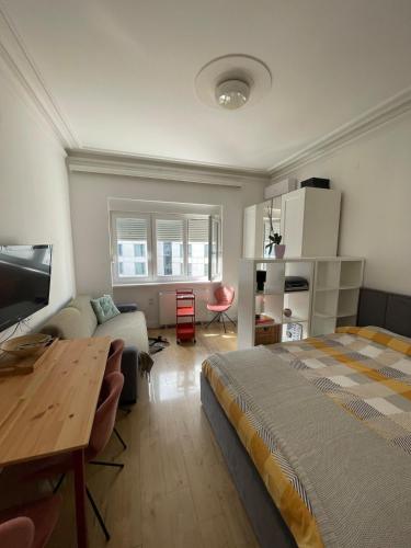 One-Bedroom Apartment room in Hilton View Cozy Njegoseva Vracar Apartment - Sleeps 4