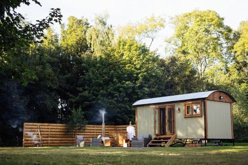Cwtch Ffynnone Luxury Shepherds Hut Cwtch Ffynnone Luxury Shepherds Hut
