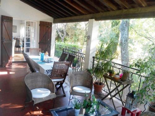 Villa with large spacious apartment, Privatized with big garden and swimming pool in Beaulieu (Languedoc-Roussillon)