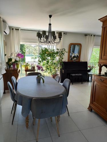 Villa with large spacious apartment, Privatized with big garden and swimming pool in Beaulieu (Languedoc-Roussillon)