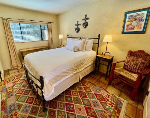 654617775 Blue Iguana Inn